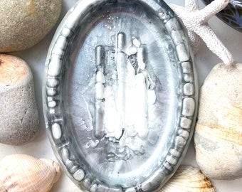 Handmade silver resin soap dish holder