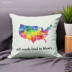 Coussin carte personnalisé - Tous les chemins mènent à maman - Coussin personnalisé - Coussin câlin personnalisé - Cadeau d'anniversaire pour la fête des mères - Cadeau pour maman papa et grands-parents