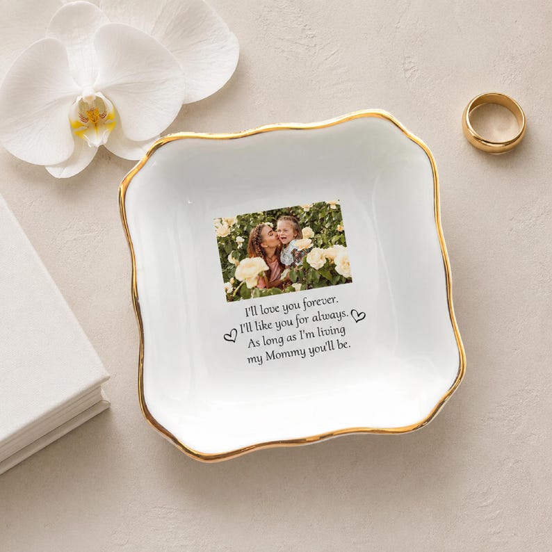 Personalized Mom Jewelry Dish, Custom Photo Trinket Tray, Mother of the Bride Gift from Daughter image 2