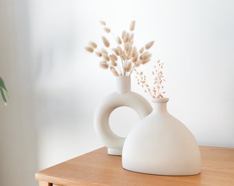 Ceramic Nordic Off-White Vase | Minimalist Decorative Flower Pot | One Off Table Centrepiece, Living and Bedroom Decor