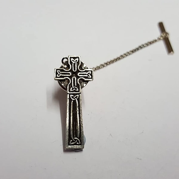 Celtic Cross PP-G37 Made From Fine English Pewter on a Tack Tie Pin With Chain pin label