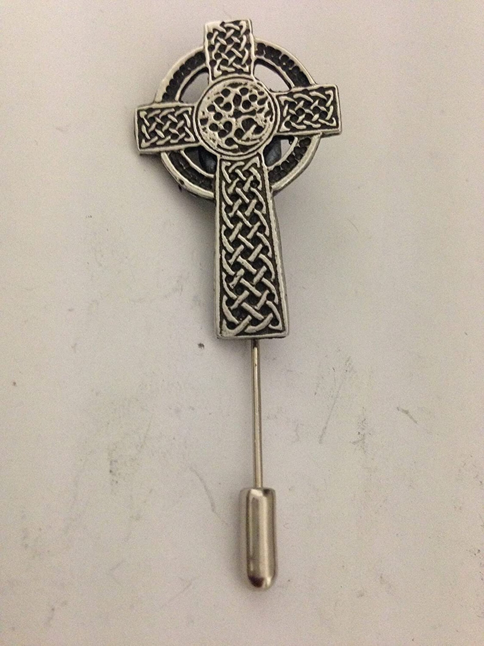 Celtic Cross fino peltre inglés en un alfiler de lazo muy | Etsy
