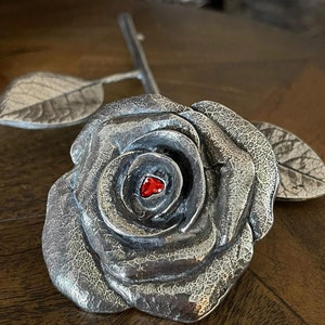 40th 40 Year Ruby Wedding Anniversary Everlasting Forever Rose With Swarovski Heart Crystal Keepsake Gift [ANN107]