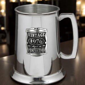 Vintage Years 1976 Personalised 50th Birthday or Anniversary Gift 1pt Pewter Tankard by English Pewter Company [VIN024]