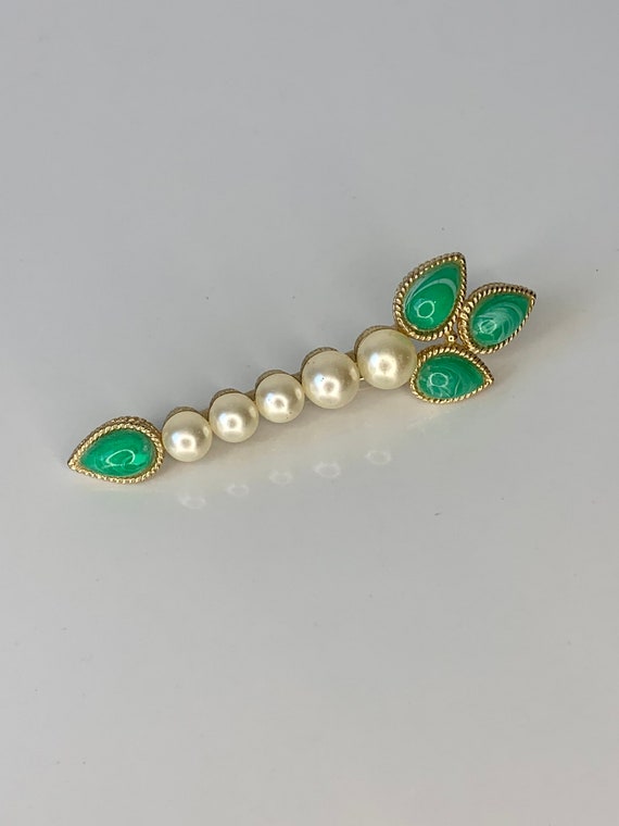 Vintage Marvella Pearl with Green Stone Gold Tone 