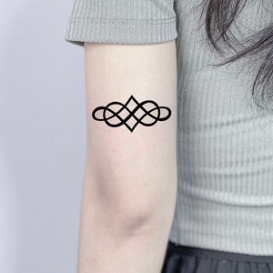 conception de tatouage celtique de Claddagh