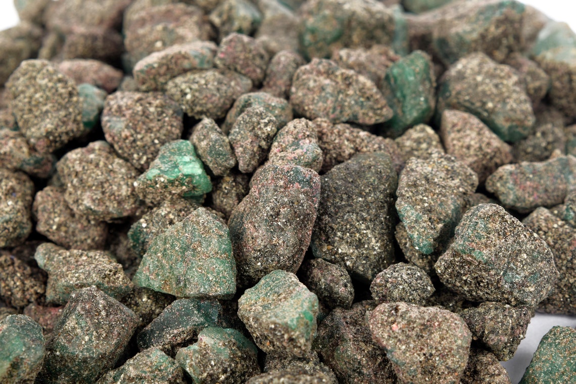 100 Natural Rough Emerald Green Opaque Gemstone Lot Raw Etsy