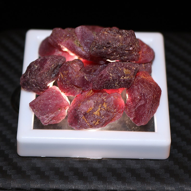 Natural Ruby Lot Rough Untreated 500 Carat Gemstone Loose Crystal Irregular Stone Opaque Lot Uncut Specimen Stones Earth Mined Best Quality