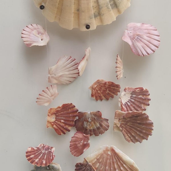 beautiful sound wind chime hundred percent natural made with scallop shells from Japan, size 35cm long
