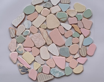 Beautiful set of sea washed tiles, pastel colors, ideal for your craft or decorating a fish tank. Size 2 to 5 cm.