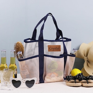 Personalisierte Strandtasche für Mädchen Reise, Brautjungfer Strand Tragetaschen, individuelle Bachelorette Reisegeschenke für sie, Sommertasche, Brautjungfer Vorschlag Taschen