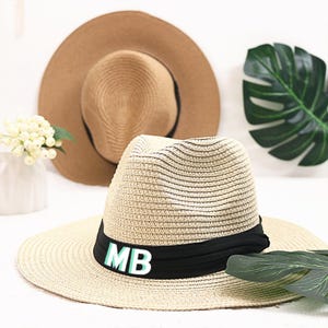 Personalisierte Strandhüte, Mrs. Strohhut, Monogramm Urlaub Sonnenhut, Brautjungfer Geschenk, Brautparty Geschenk, Hochzeitsfeier, mit Logo Custom