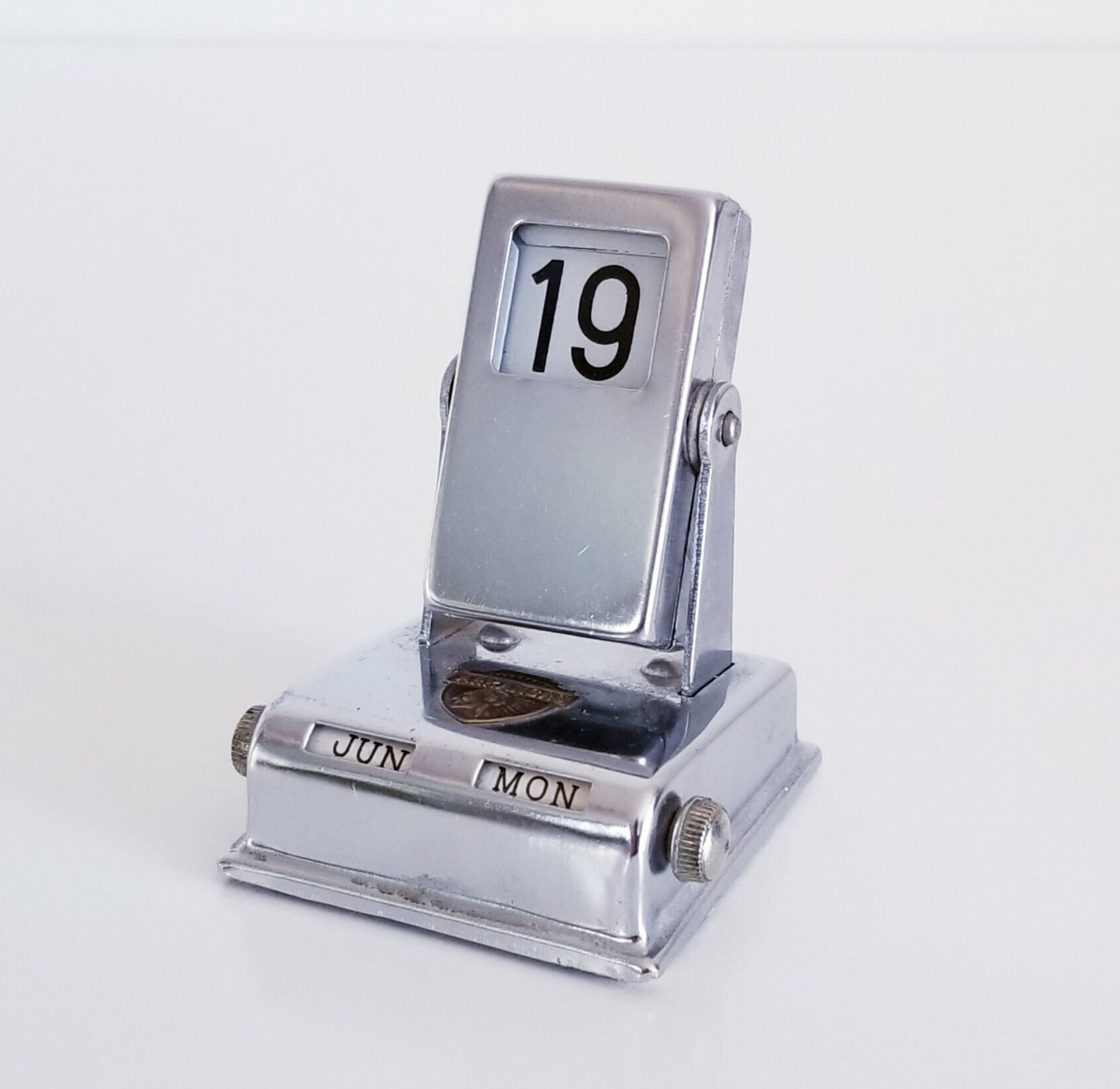 Vintage Perpetual Flip Desk Calendar, Silver, Arkansas, Metal Desktop Calendar - Etsy vintage-perpetual-flip-desk-calendar-silver-arkansas-metal-desktop-calendar-etsy
