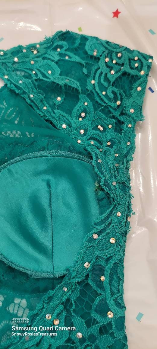 Original Camille La Vie Design Formal Holiday Dress. Prom. Stunning Green Beaded & Sequence Dress - Etsy Original Camille La Vie Design Formal Holiday Dress. Prom. Stunning Green Beaded & Sequence Dress - Etsy