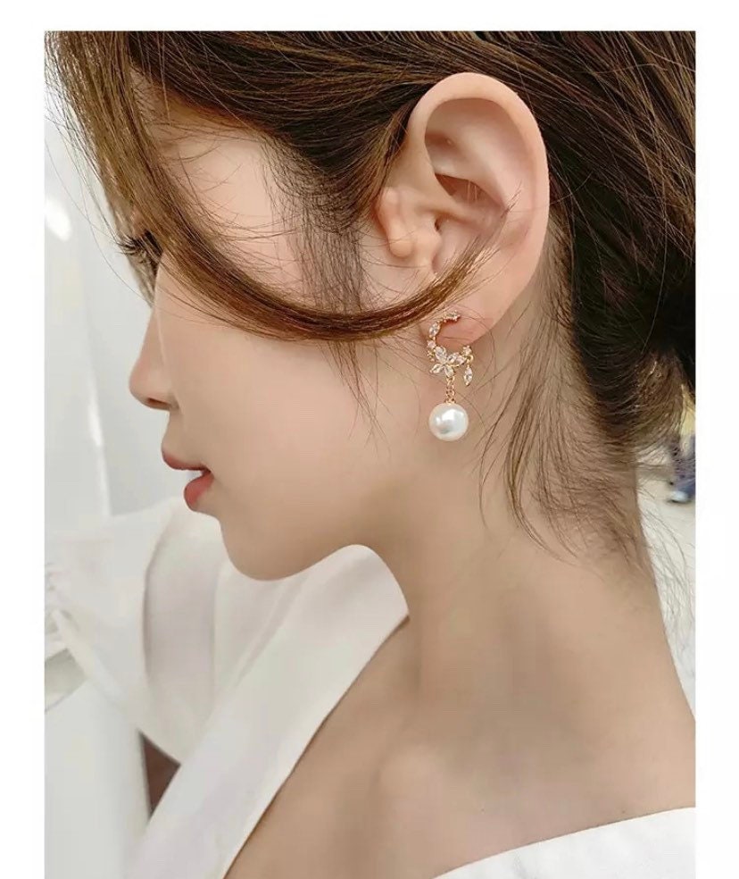 Pearl Earrings Crystal Pendant Earrings Celestial Moon - Etsy