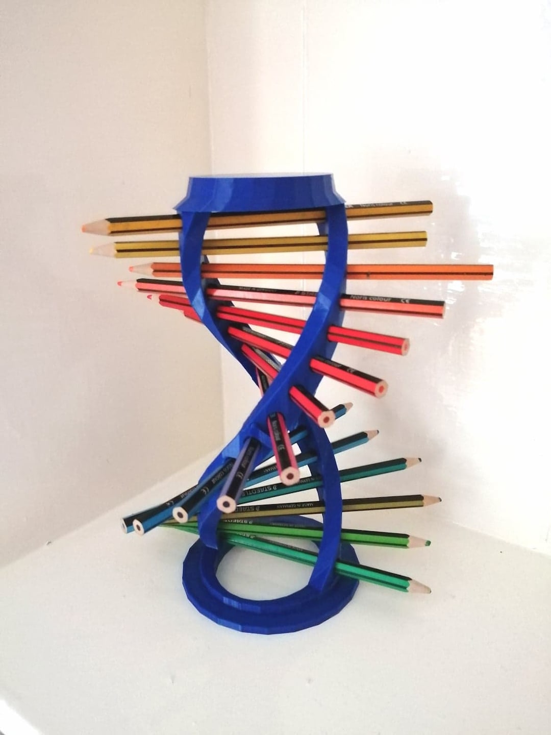 DNA Helix Sharpie Holder / Marker Holder / Large Pen Holder / Dry