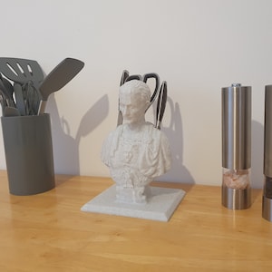 Julius Caesar Kitchen Knife Holder image 3