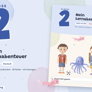 Może przedstawiać: 38-stronicowy zeszyt ćwiczeń w formacie PDF do druku zatytułowany Klasse 2 Mein Lernabenteuer, zawierający zadania z matematyki i języka niemieckiego. Okładka przedstawia dużą niebieską cyfrę 2, ilustracje chłopca, dziewczynki, ośmiornicy i aksolotli oraz tekst Mathe mit Okto i Deutsch mit Axi.