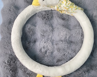 Cute Duck Steering Wheel Cover for Women, Warm Plush Steering Wheel Cover, Fuzzy Steer Wheel Cover, Non-slip Wheel Cover, Car Accessories