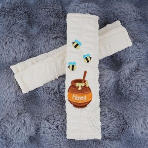 Cartoon Honey Jars And Bees Soft Padded, Women Neck Strap Pad, Custom Car Seatbelt Cover, Embroidery Pattern Shoulder Seat Belt, Car Decor