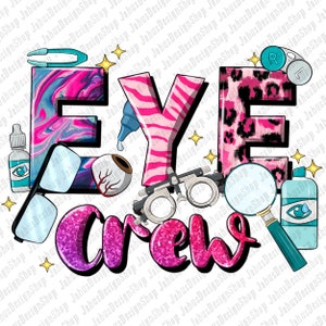 以下が含まれることがあります： ピンク、ブルー、ブラックの「EYE CREW」という文字に、キラキラとしたアクセントが施されています。文字は、目薬、視力検査表、虫眼鏡など、目に関連するイメージで飾られています。
