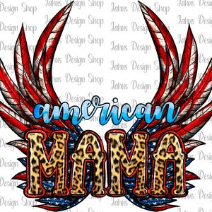 Könnte beinhalten: Amerikanische Flaggenflügel mit Leopardenmuster und dem Text "american mama" in blauen und weißen Buchstaben.