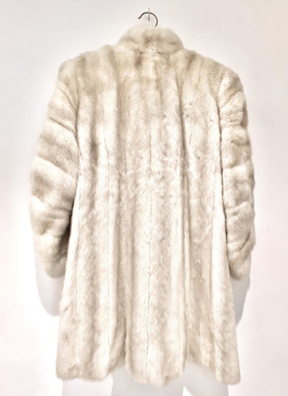 Extremely RARE and SUBLIME - Vintage White Mink Coat … - Gem