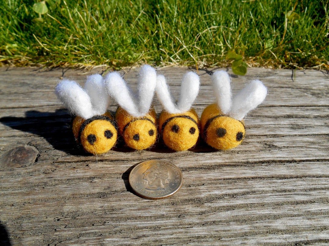 Felted Bees Set of 4, Newborn Prop Felt Bees, Bee Mine, Needle Felted ...