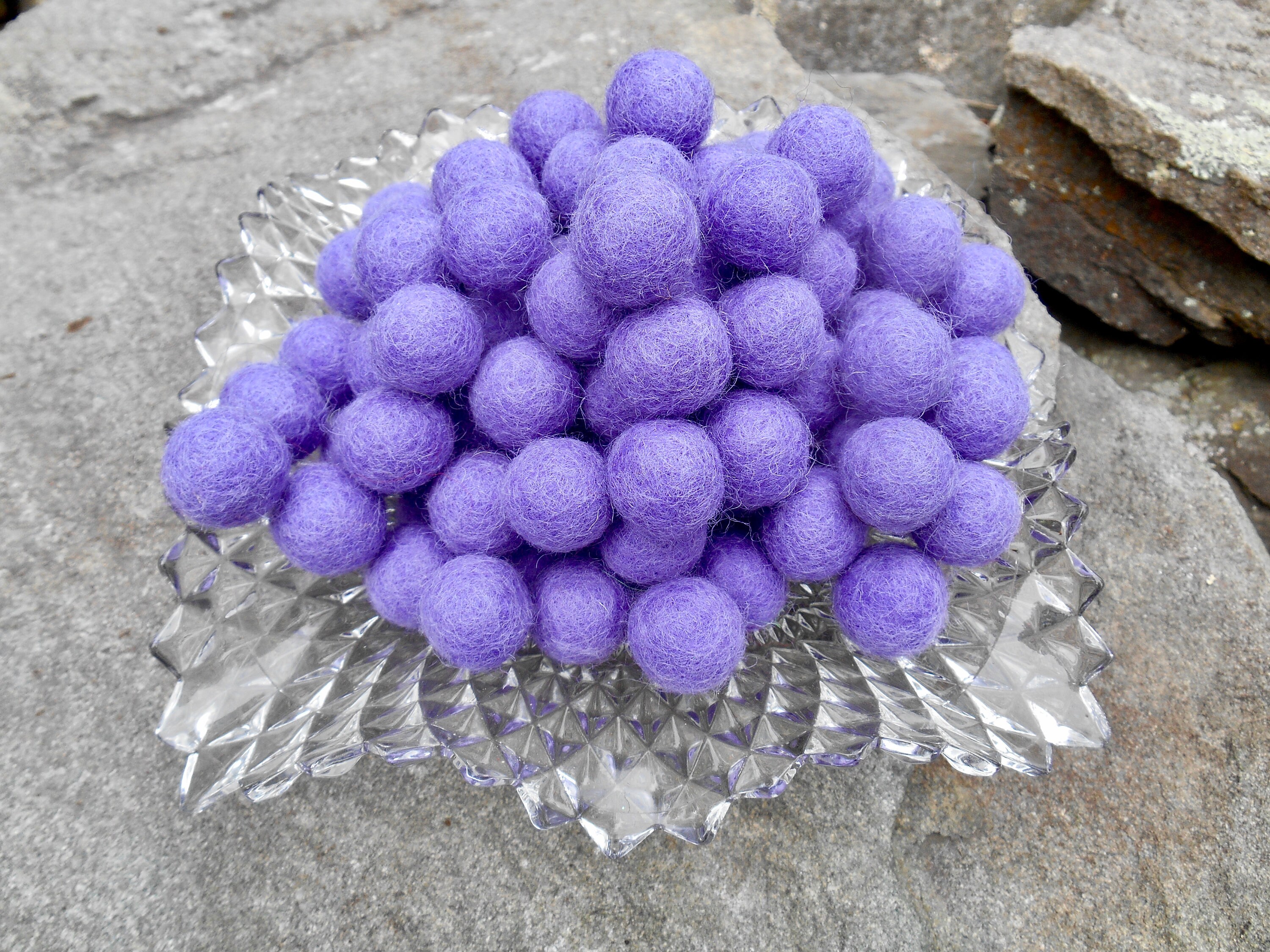 Dahi 50 pezzi di perline di feltro colorate in lana 15 mm, perline di feltro e pompon per bricolage, artigianato creativo fai da te