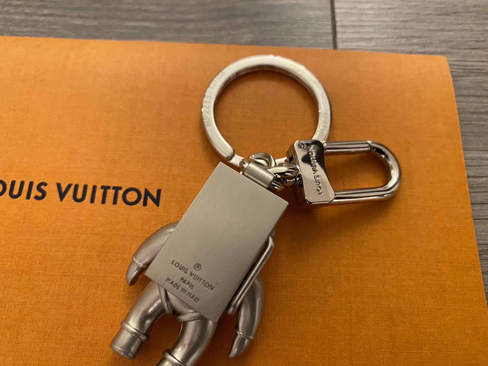 viavinci9 Astronaut Louis Vuitton Spaceman Keychain (w/Box) Rare