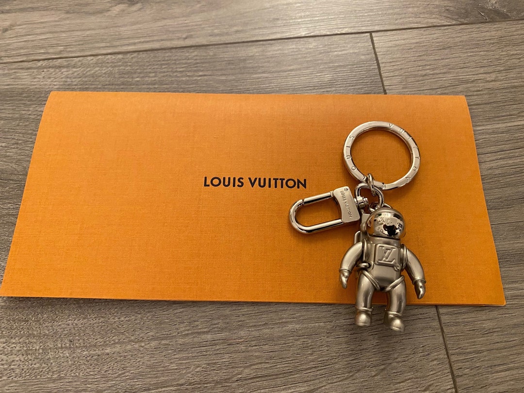 Authentic Mens Louis Vuitton Astronaut silver