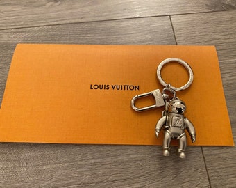 New w/ Tags 18/19 Louis Vuitton Satellite Rocket Valet Key Chain Pristine  Rare!!
