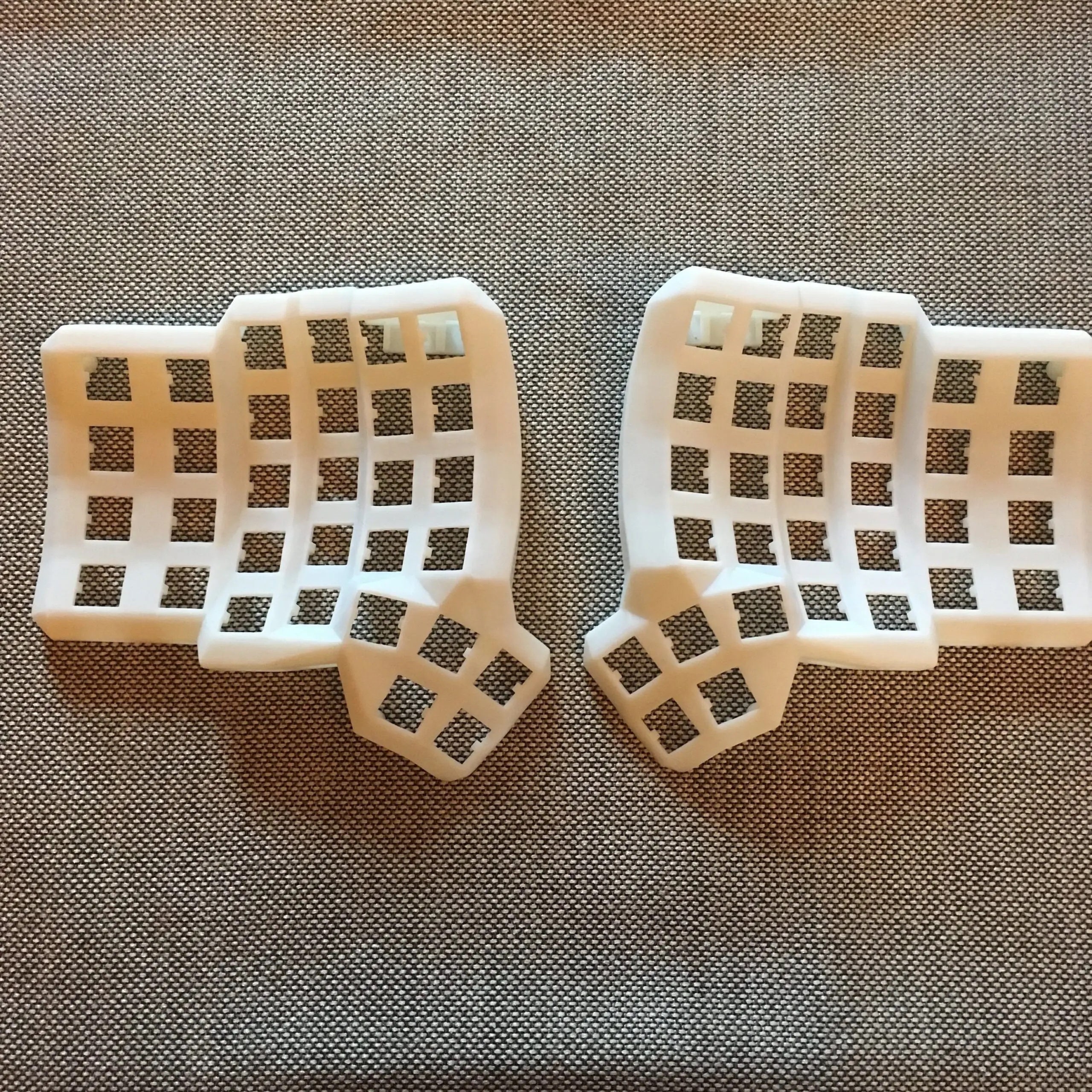そら dactyl manuform mini Beekeeb Smooth Surface SLA Resin Dactyl Manuform Mini Split