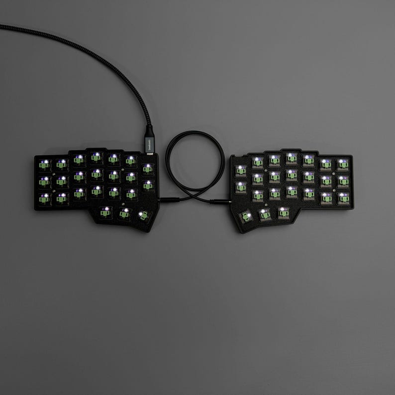 beekeeb Corne v4 Keyboard