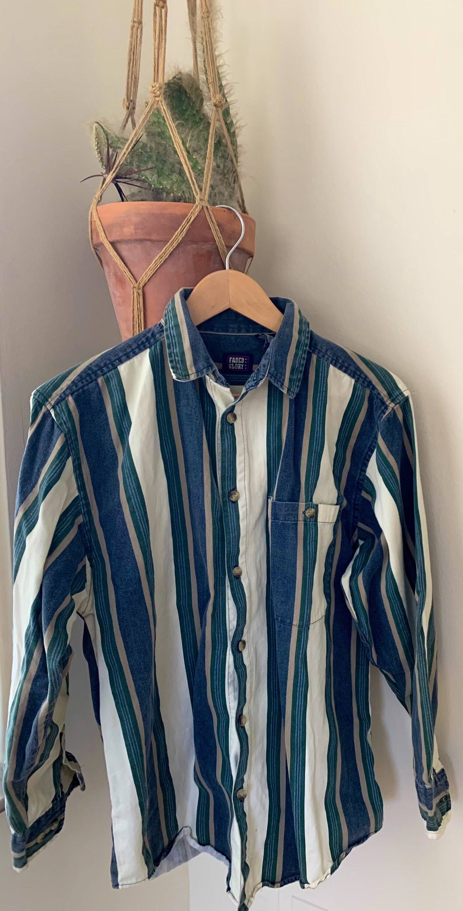Vintage / 90s / Faded Glory / Button 
