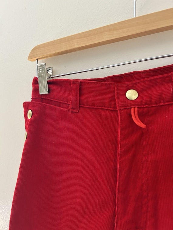 Vintage D.C. One Fire Engine Red Corduroy Sailor Boy Nautical Scout Gold Button Capri Pant Sz 0/2 View 4