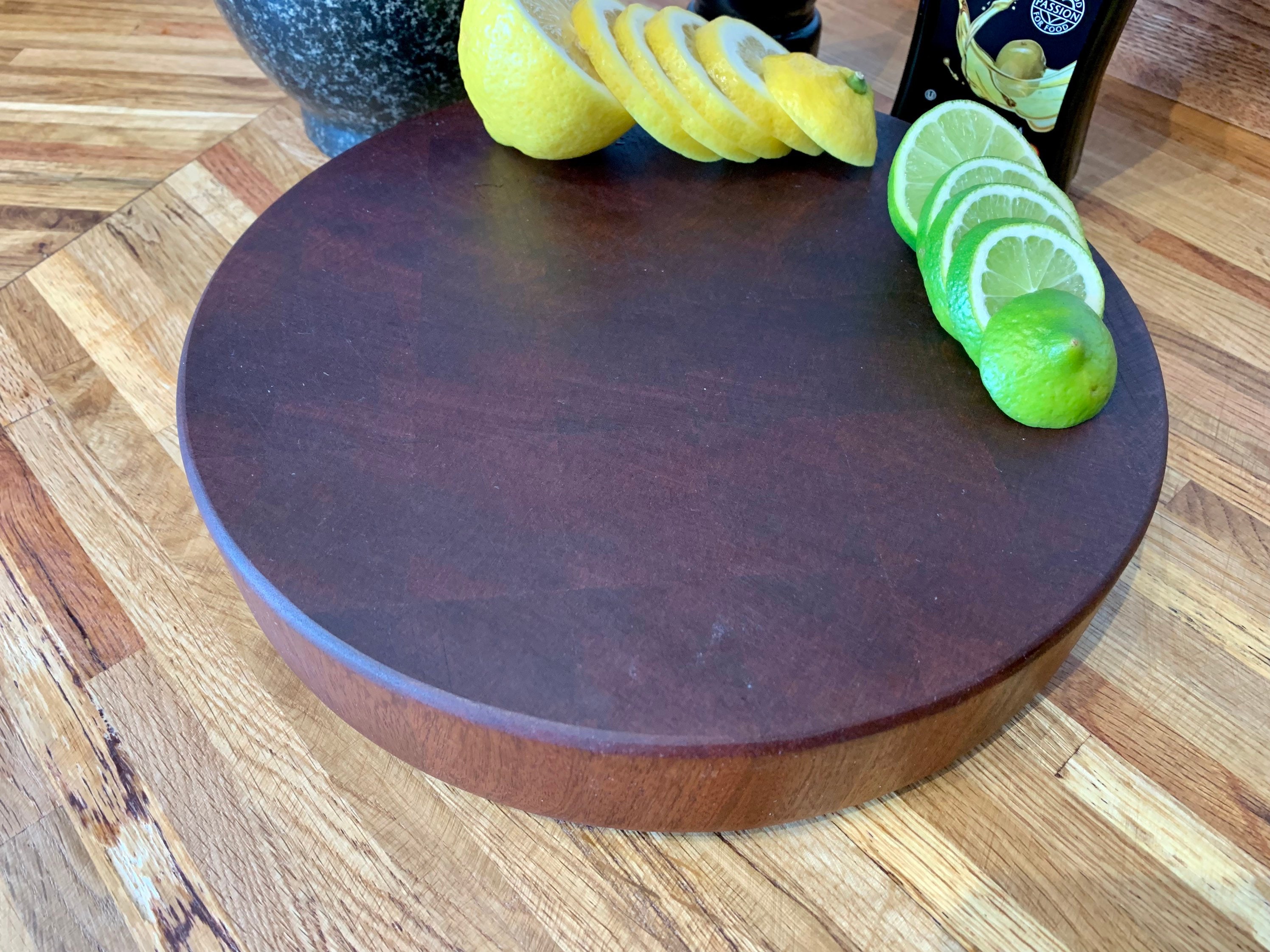 Solid Mahogany Handmade Round Endgrain Cutting Board Butcher Block w