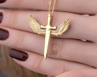 Collar del Arcángel Miguel: Espada y Alas de Plata Esterlina, Joyería Religiosa