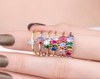 14k Gold Birthstone Ring: Personalized Family Jewelry