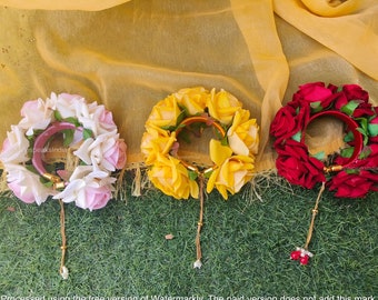 Bracelets floraux roses : bijoux fleurs artificielles pour mariages asiatiques, indiens, pakistanais Célébrations Haldi, cadeau Gajra réglable à la main