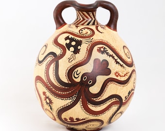 greek cretan pottery Minoan Octopus Flask hand made museum copy