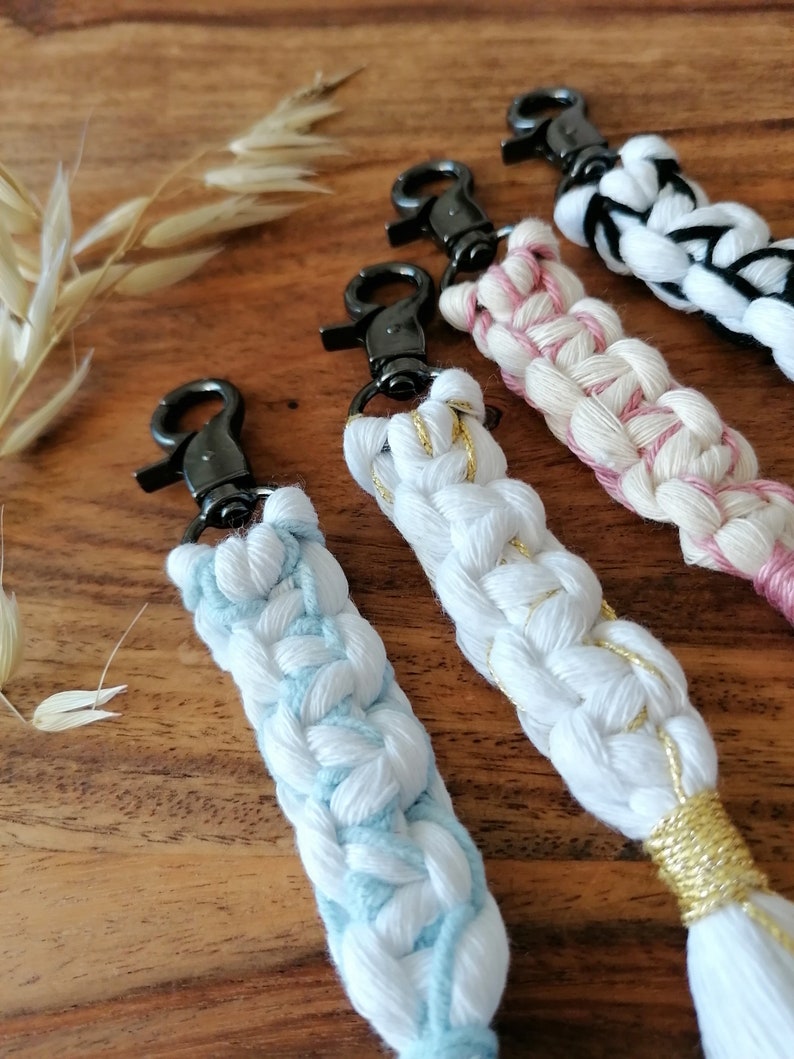 Macrame Keychain Cleopatra Carabiner Pocket Pendant