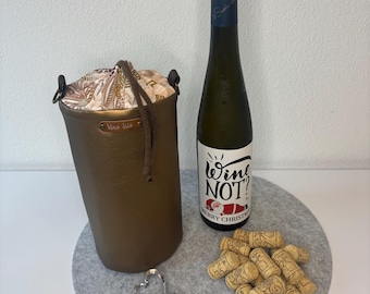 Wine not? Vino Silo - the wine bottle carrier bag with cooling sleeve, ice pack, crossover, cooler bag gift set with cooling sleeve