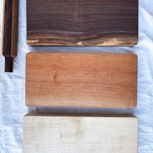 Tabla de cortar de madera de grano longitudinal, nogal negro, arce, cerezo / Tabla de preparación para servir embutidos