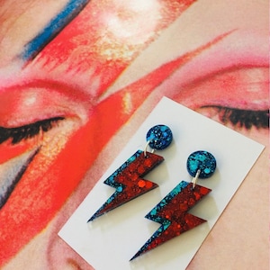 Boucles d'oreilles éclair faites main inspirées de David Bowie | Poussière d'étoiles de Ziggy | Cadeau David Bowie | Boucles d'oreilles des années 80 | David Bowie | Boucles d'oreilles rétro