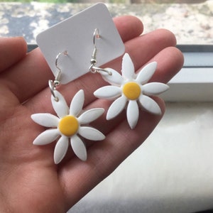 Handmade Polymer Clay Daisy Earrings | Floral Jewellery | Statement Earrings | Large Daisy Earrings | Daisy Gift | Hypoallergenic