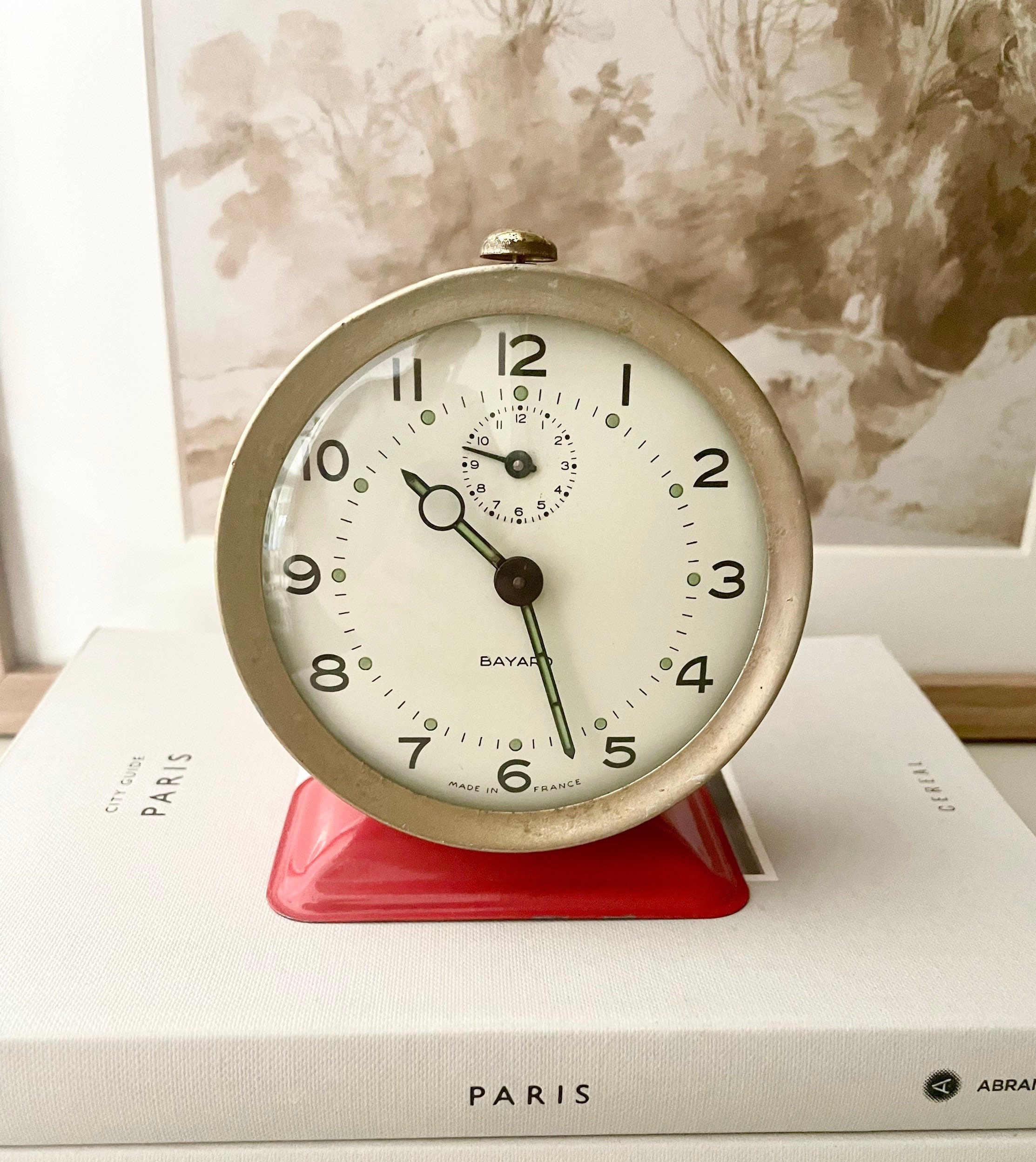 Analog Alarm Clock 4 inch Twin Bell Vintage Red Silent Non-Ticking Quartz Battery Operated Extra Loud with Backlight for Bedside Table Desk, Retro