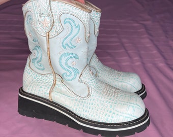 Turquoise blue Roper platform cowgirl boots celestial snake print leather western rancher space cowgirl giddy up divacore size 5.5 good cond