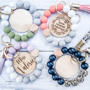 Speech Pathologist Gift, SLP Gift, Speech Therapy, Personalized SLP gift, SLP Key chain wristlet, Teacher Bracelet