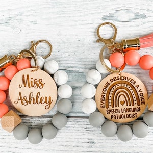 Speech Pathologist Gift, SLP Gift, Speech Therapy, Personalized SLP gift, SLP Key chain wristlet, Teacher Bracelet